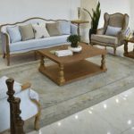 مبل کویین فرانسوی